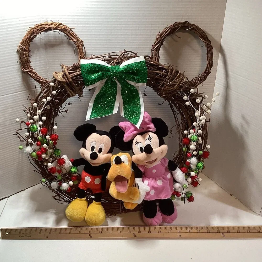Mickey Minnie Pluto Christmas Wicker Wreath w/ Ears Holiday Door Xmas Decor